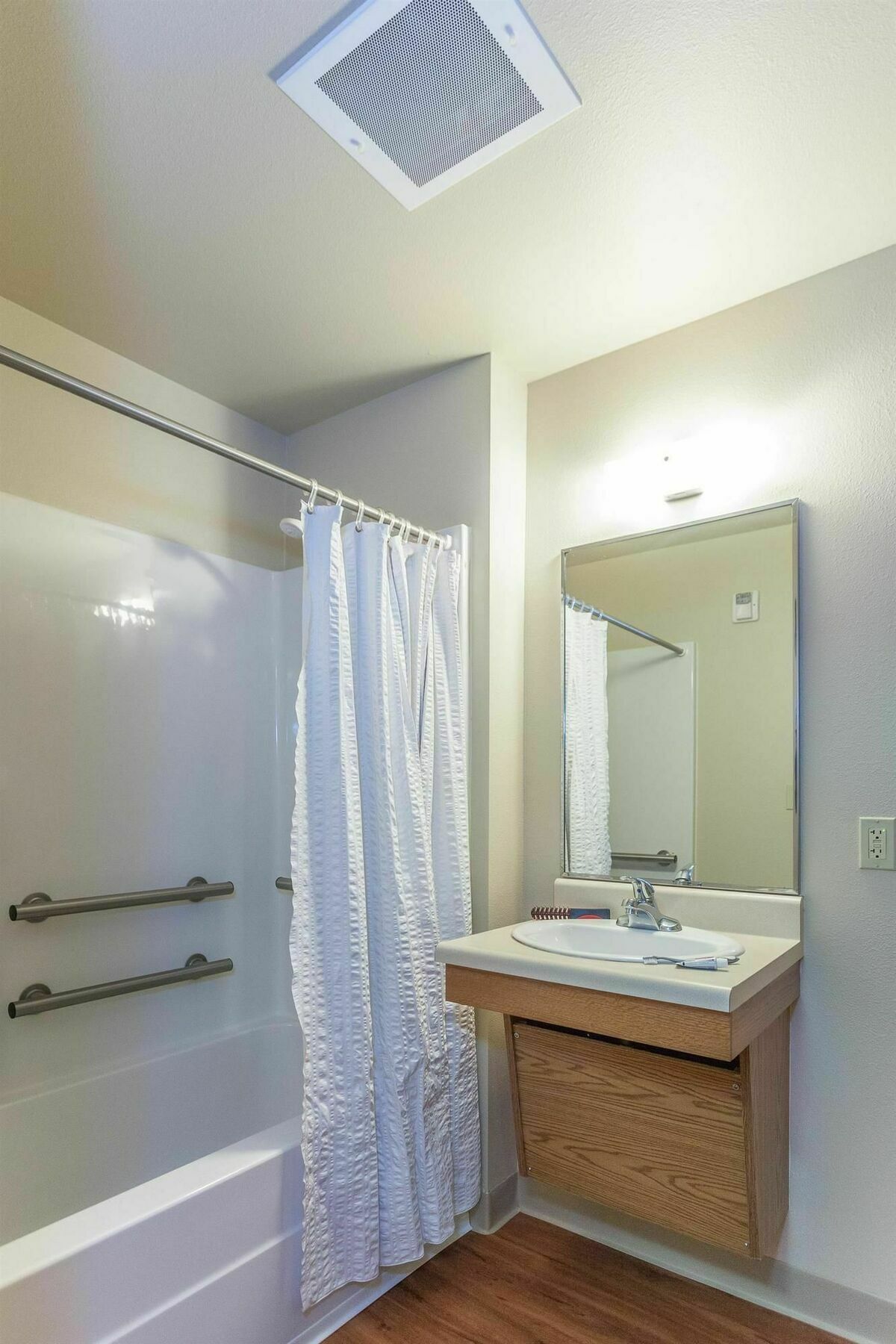 Extended Stay America Select Suites - Wilmington - West Eksteriør bilde